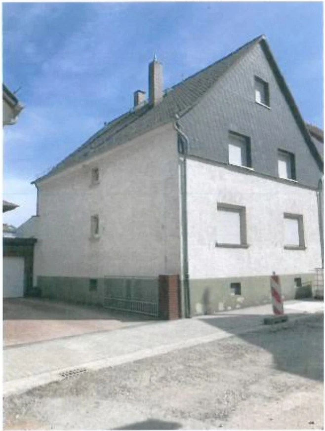 Zweifamilienhaus, Garage in Linden — Bild 3