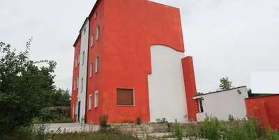 Mehrfamilienhaus
