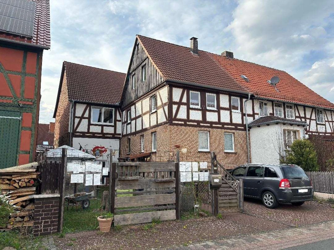 Doppelhaushälfte in Bad Emstal