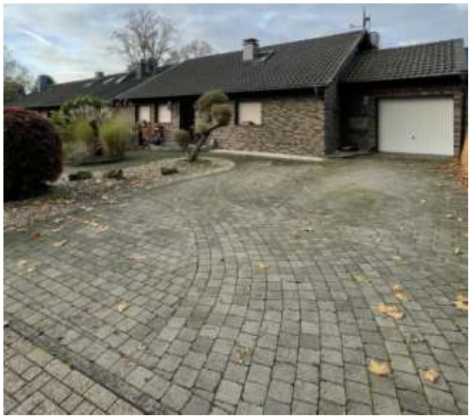 Einfamilienhaus mit Garage in Duisburg — Bild 2