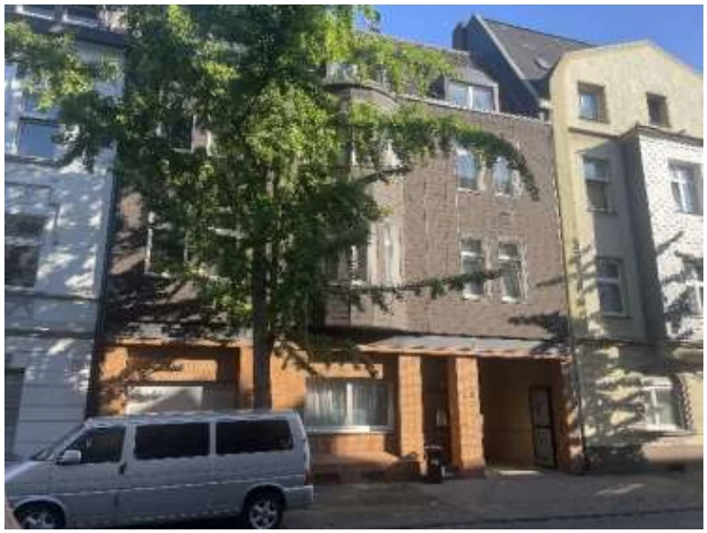 Mehrfamilienhaus in Duisburg — Bild 2