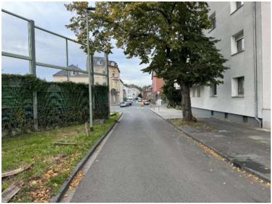 Eigentumswohnung (3 bis 4 Zimmer) in Duisburg — Bild 2