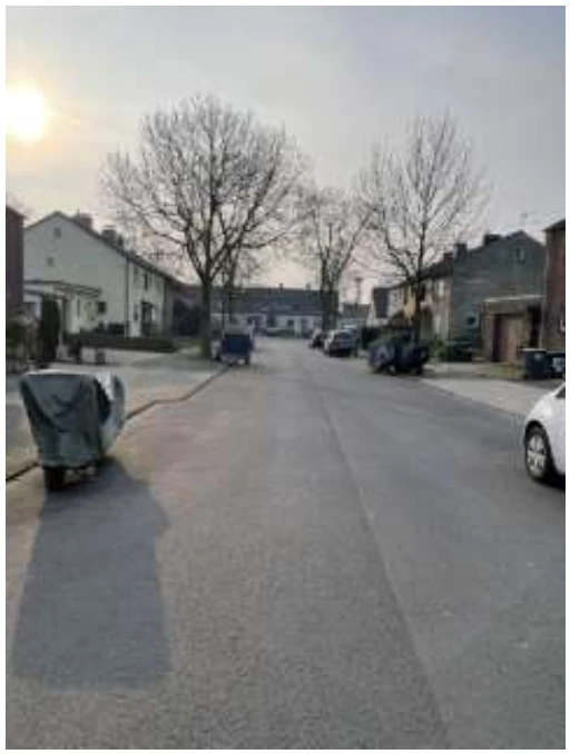 Garage, Reihenhaus in Duisburg — Bild 2