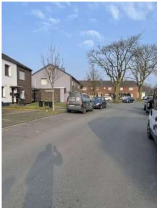 Garage, Reihenhaus in Duisburg — Bild 3