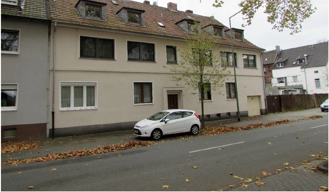 Mehrfamilienhaus, Garage in Duisburg — Bild 2