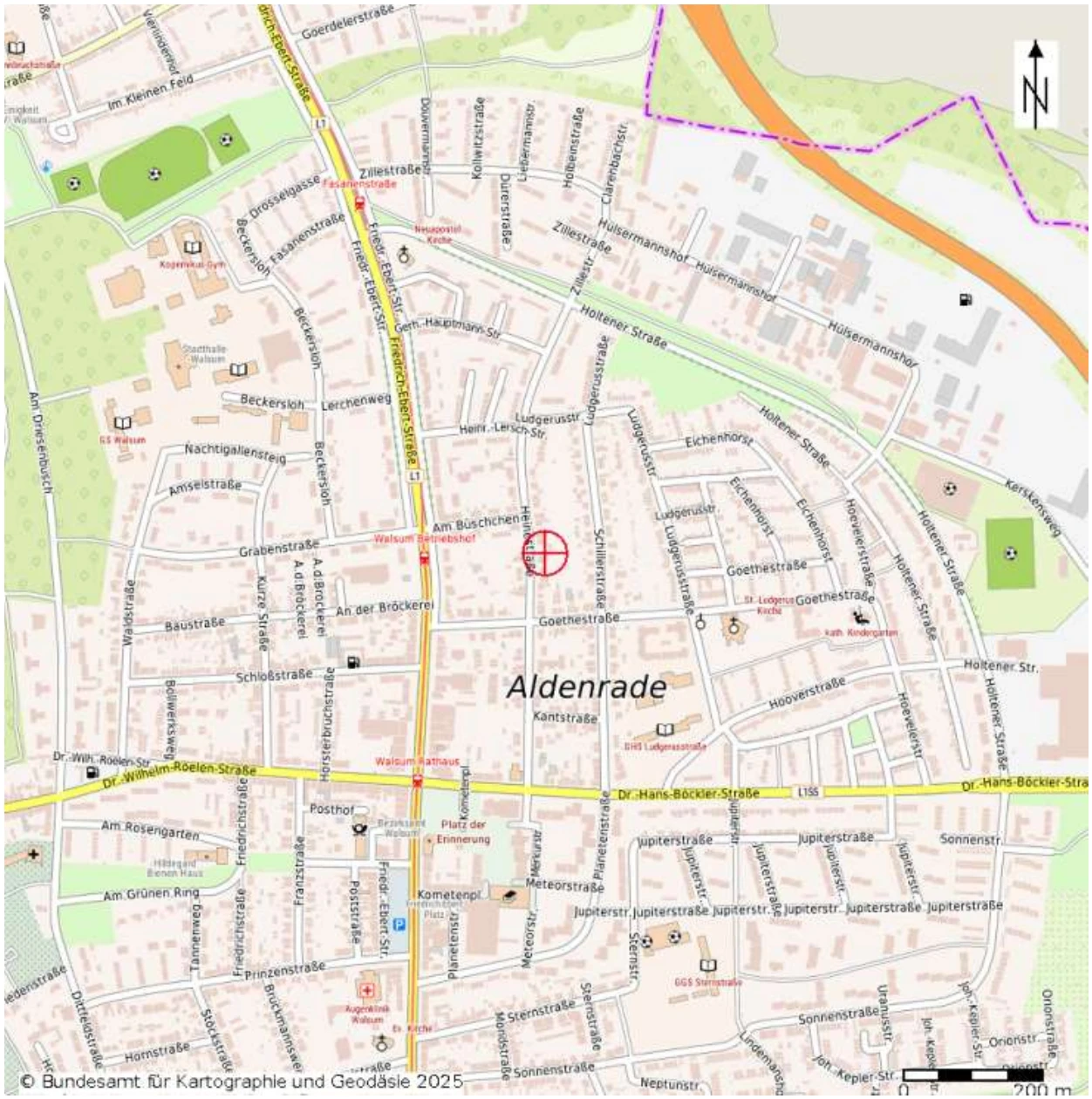 Einfamilienhaus mit Einliegerwohnung und Garage in Duisburg — Bild 2