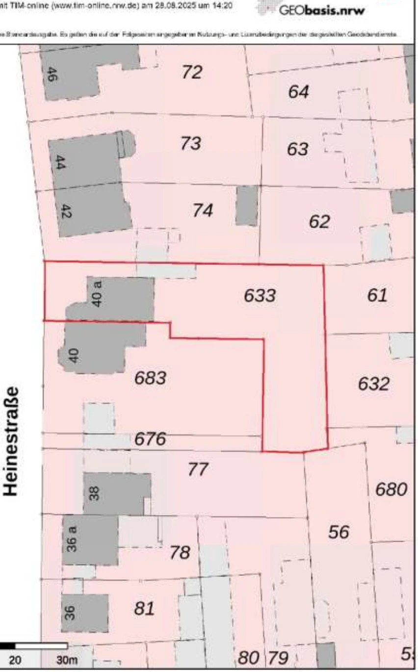 Einfamilienhaus mit Einliegerwohnung und Garage in Duisburg — Bild 3
