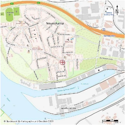 gemischt genutztes Gebäude mit Anbauten und Garagen bebaute Grundstück in Duisburg