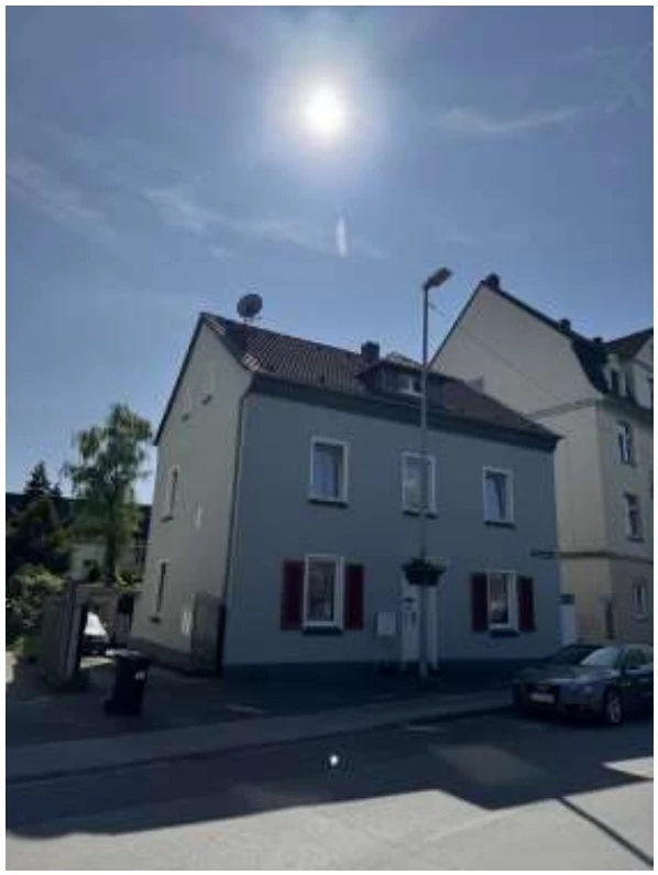 gemischt genutztes Gebäude (Zahnarztpraxis und Wohnung) in Duisburg — Bild 3