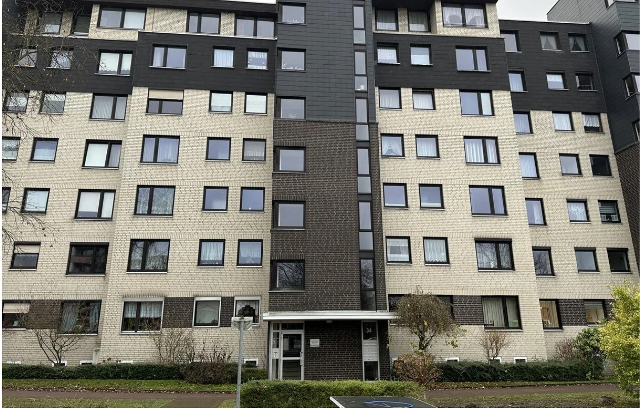 Eigentumswohnung (3 bis 4 Zimmer), Garage in Laatzen — Bild 2