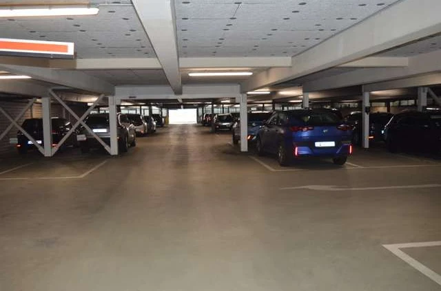 gewerblich genutztes Grundstück in Langenhagen — Bild 3