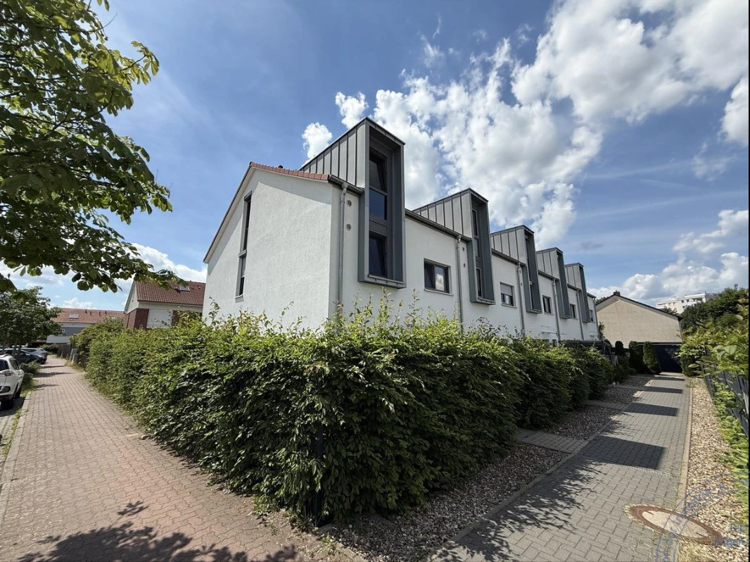 Reihenhaus, Reihenendhaus in Laatzen — Bild 2