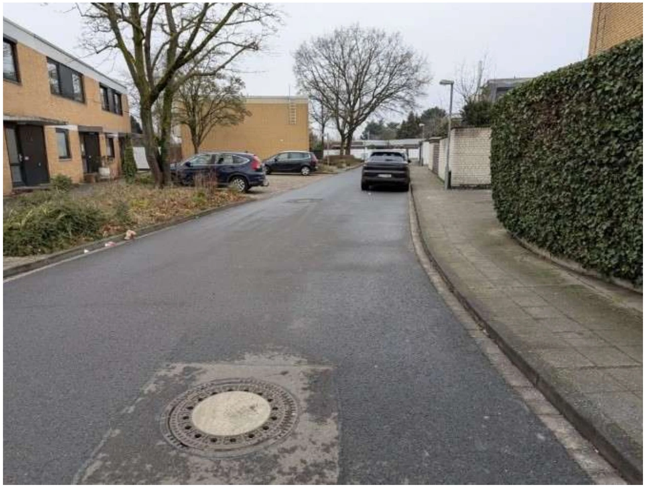 Reihenhaus, Einfamilienhaus, Garage in Hannover — Bild 2