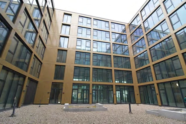 gewerblich genutztes Grundstück, 6-geschossiges Bürogebäude in Hannover — Bild 2