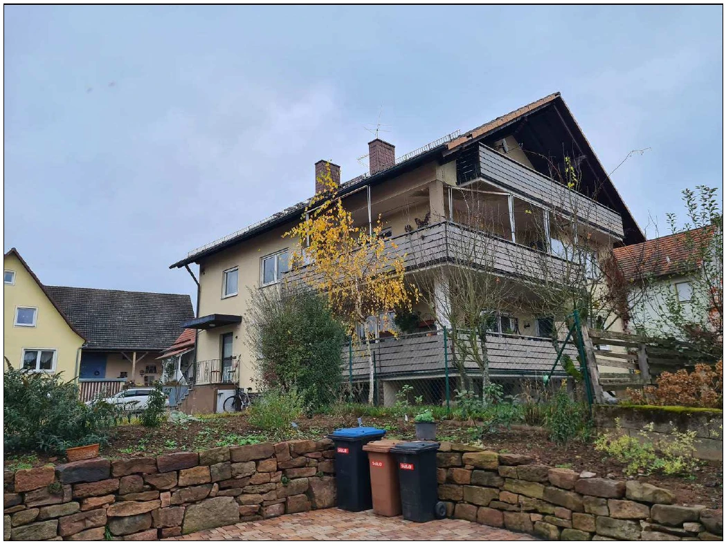 Mehrfamilienhaus, Garage, unbebautes Grundstück in Poppenroth — Bild 3