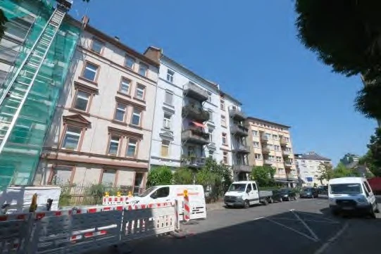 Eigentumswohnung (ab 5 Zimmer) in Frankfurt am Main — Bild 2