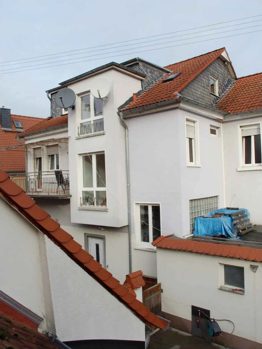 Sonstiges, freistehendes Vorderhaus in Frankfurt am Main — Bild 2