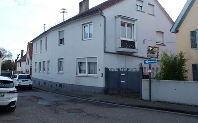 Sonstiges, freistehendes Vorderhaus in Frankfurt am Main
