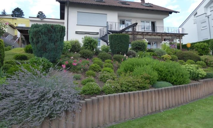 Zweifamilienhaus, Garage, Garage in Obernburg