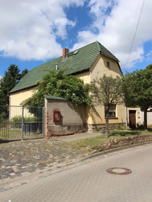 Einfamilienhaus mit Nebengebäude in Aschersleben OT Freckleben — Bild 3