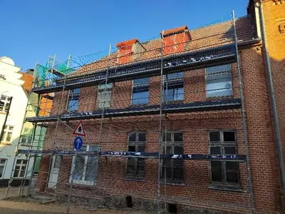 Ehem. Wohnhaus (stark ruinöser Zustand) in Lübz