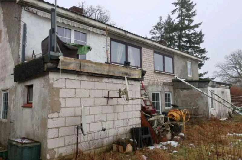 Einfamilienhaus mit Garage in Schackendorf