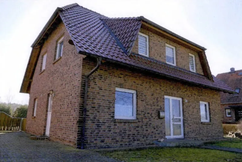 Einfamilienhaus mit Nebengebäuden in Neu Kaliß