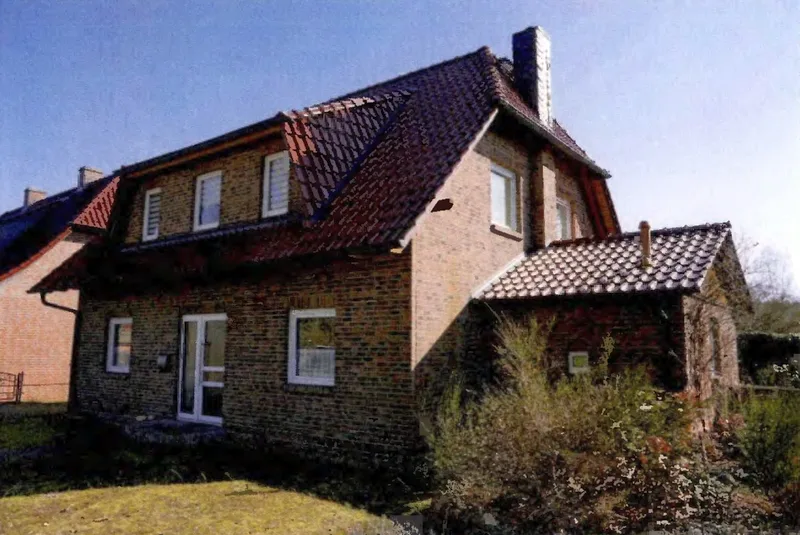 Einfamilienhaus mit Nebengebäuden in Neu Kaliß — Bild 2