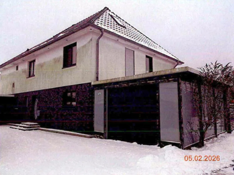 Einfamilienhaus mit Einliegerwohnung, Garage und Carport in Hohenwestedt — Bild 3