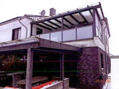 Einfamilienhaus mit Einliegerwohnung, Garage und Carport in Hohenwestedt