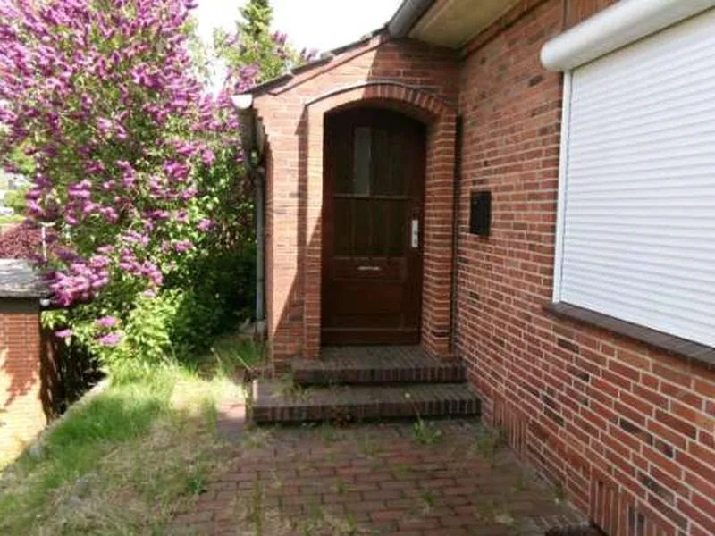 Einfamilienhaus mit Einliegerwohnung in Fockbek — Bild 3