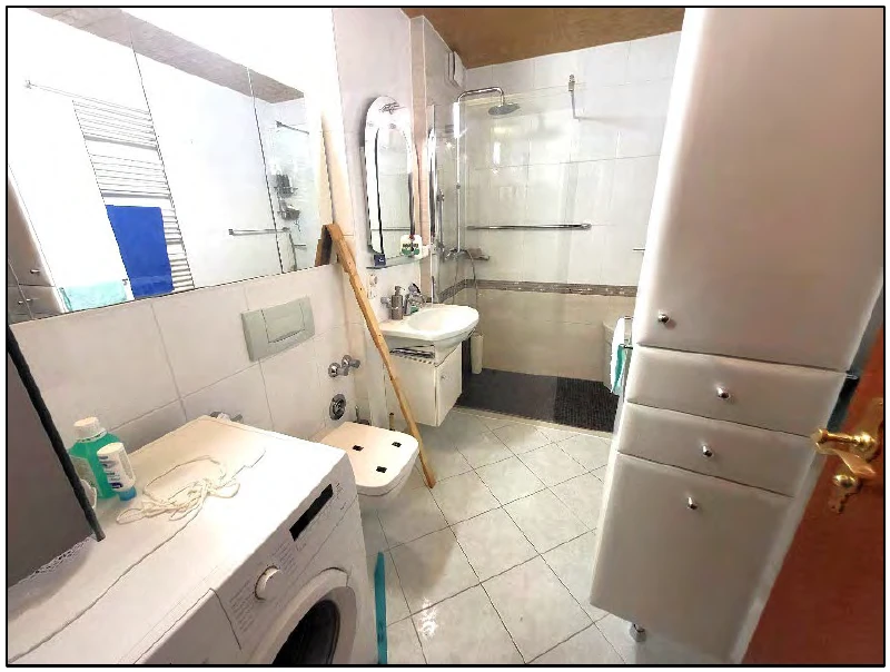 Eigentumswohnung (3 bis 4 Zimmer), Kfz-Stellplatz (Tiefgarage) in München — Bild 3