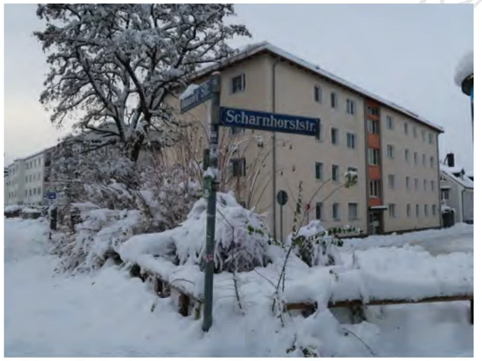 Eigentumswohnung (1 bis 2 Zimmer), Kfz-Stellplatz (Tiefgarage) in München — Bild 2