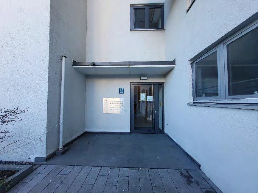 Eigentumswohnung (3 bis 4 Zimmer), Kfz-Stellplatz (Tiefgarage) in München — Bild 3