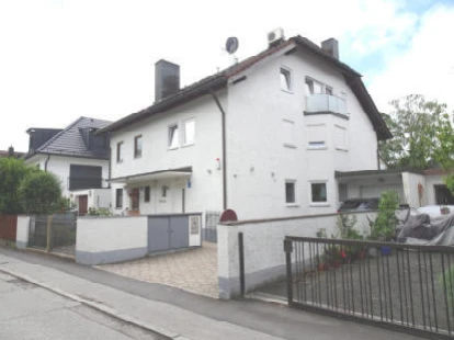 Eigentumswohnung (3 bis 4 Zimmer), Eigentumswohnung (1 bis 2 Zimmer), Kfz-Stellplatz in München — Bild 2
