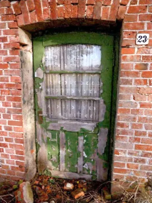 Wohnhaus mit Garagengebäude in Ludwigslust OT Glaisin — Bild 3