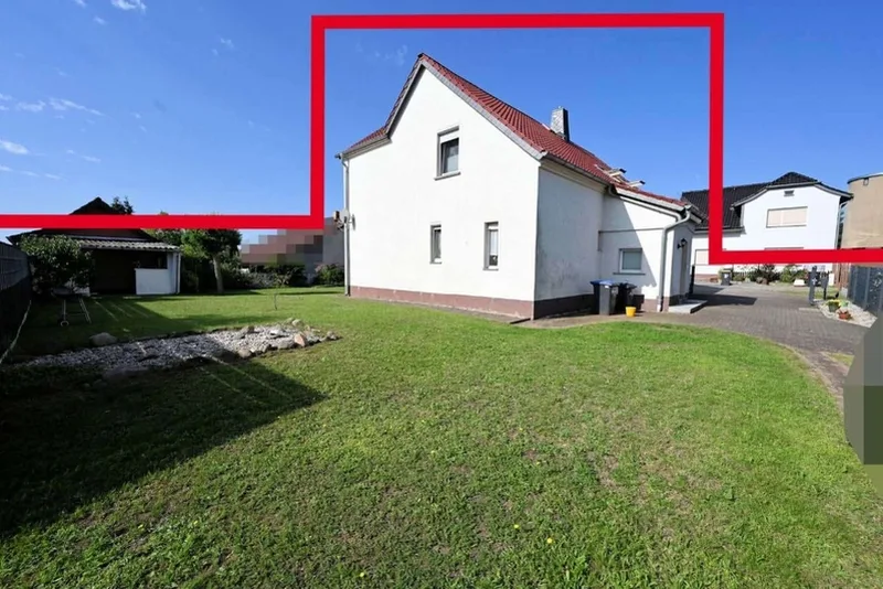 Einfamilienhaus (teilsaniert) mit Nebengebäuden in Hohenleipisch — Bild 2