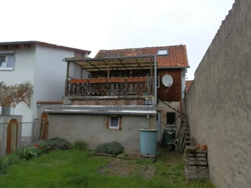 Einfamilienhaus mit Garage und Schuppen in Oschersleben — Bild 3