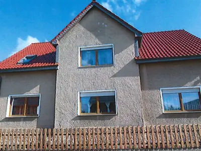 Wohnhaus mit Nebengebäude in Röderland OT Haida