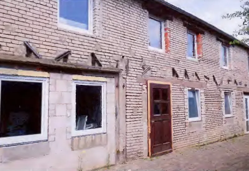 Doppelhaushälfte mit Werkstatt und Garage in Parchim — Bild 3