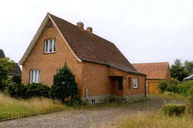 Einfamilienhaus mit Nebengebäuden in Boizenburg/Elbe OT Bahlen — Bild 3