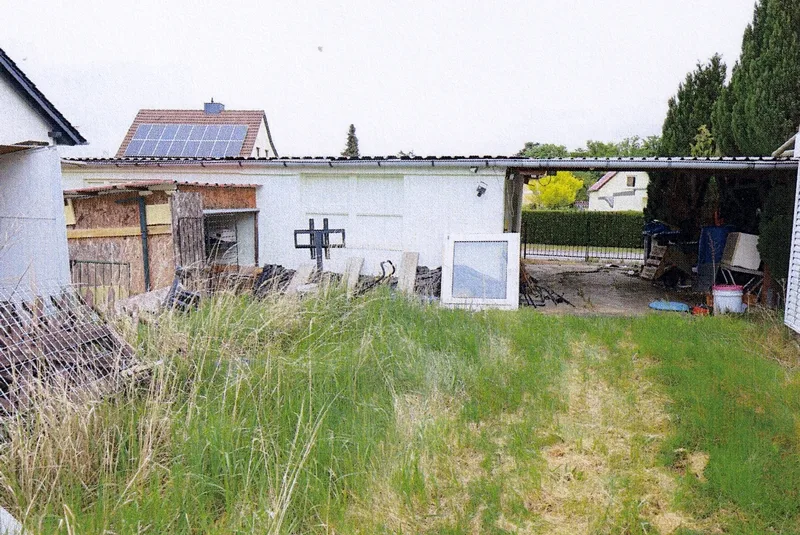 Wohnhaus, vermutlich zweites Wohnhaus und Nebengebäudebestand in Gröden — Bild 3