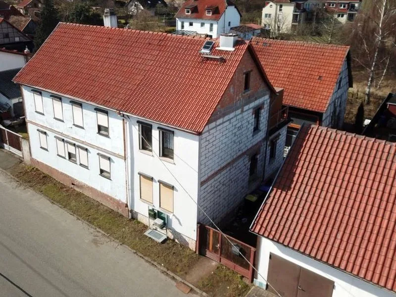 Einfamilienhaus mit Nebengebäude in Ohrdruf OT Gräfenhain — Bild 2