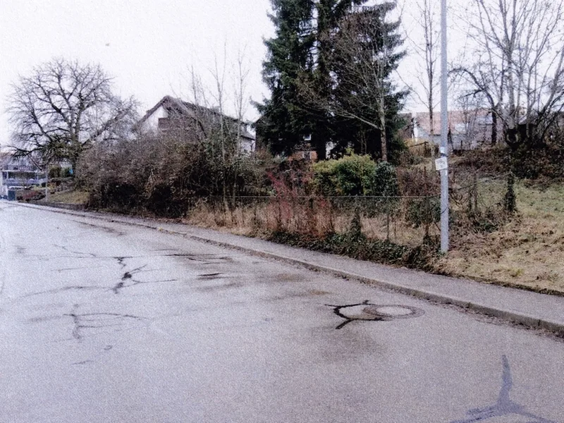 Wohnhaus mit Gewerbefläche und umzäuntes Gartengrundstück in Alfdorf — Bild 3