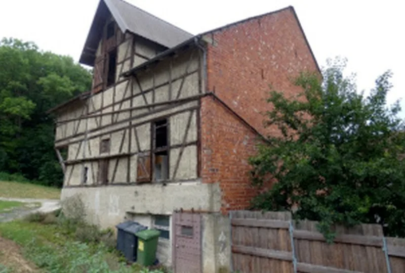 Einfamilienhaus mit Scheunenanbau in Schöntal OT Winzenhofen — Bild 3