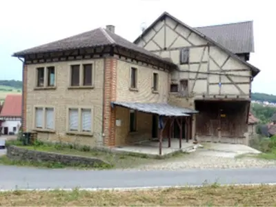 Einfamilienhaus mit Scheunenanbau in Schöntal OT Winzenhofen