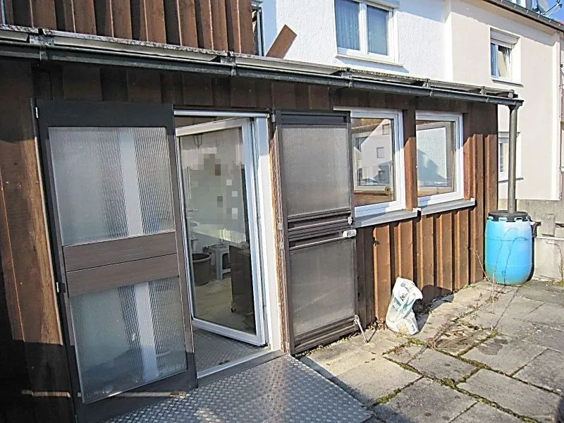 Doppelhaushälfte mit 2 Wohnungen und Garage in Großbettlingen — Bild 3