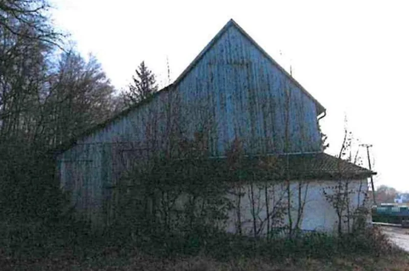 Zweifamilienhaus mit Scheuer und Landwirtschaftsflächen in Donzdorf — Bild 2