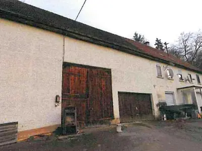 Zweifamilienhaus mit Scheuer und Landwirtschaftsflächen in Donzdorf