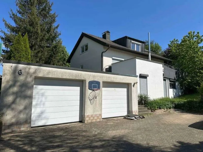 Einfamilienhaus mit Doppelgarage in Westhausen — Bild 2